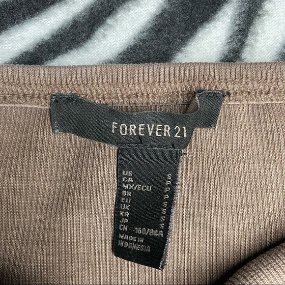 Forever 21 Crop Top - Picture 3 of 3